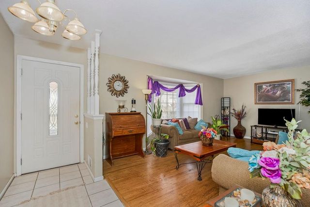 8301 E 104th Terrace, Kansas City, MO 64134