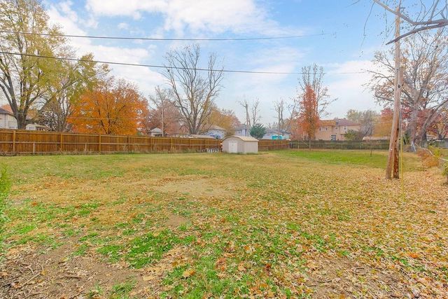 8301 E 104th Terrace, Kansas City, MO 64134