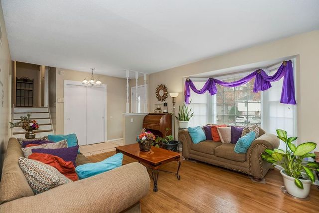 8301 E 104th Terrace, Kansas City, MO 64134