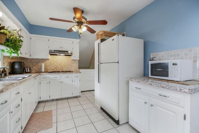 8301 E 104th Terrace, Kansas City, MO 64134