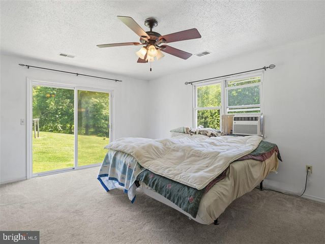 2915 FRY RD, Jefferson, MD 21755