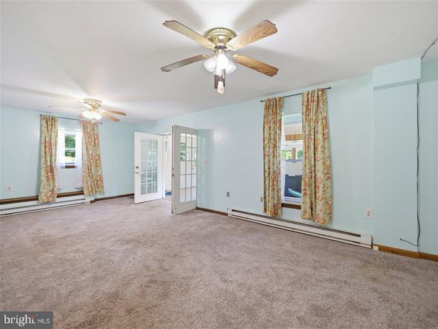 2915 FRY RD, Jefferson, MD 21755