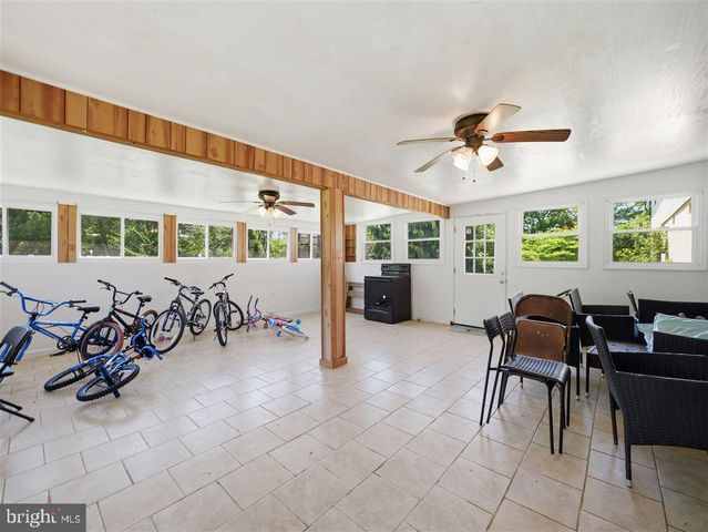 2915 FRY RD, Jefferson, MD 21755