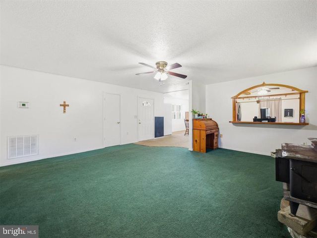 2915 FRY RD, Jefferson, MD 21755