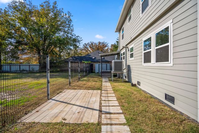 3207 Brownie Campbell Road, Houston, TX 77086