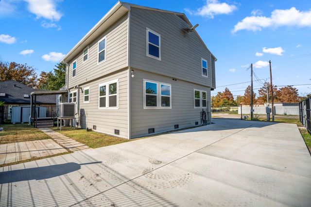 3207 Brownie Campbell Road, Houston, TX 77086