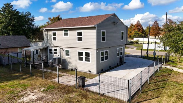 3207 Brownie Campbell Road, Houston, TX 77086