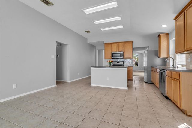 3326 Pebble Beach Lane, Pearland, TX 77584