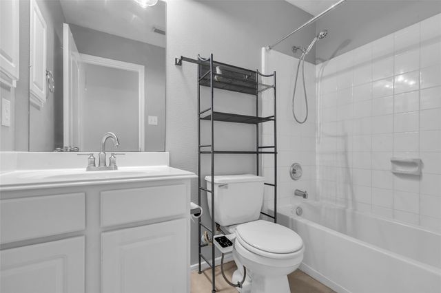 3326 Pebble Beach Lane, Pearland, TX 77584