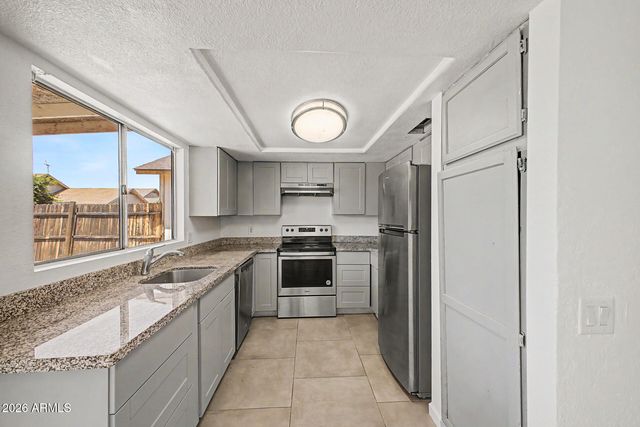 7306 N 69TH Avenue, Glendale, AZ 85303