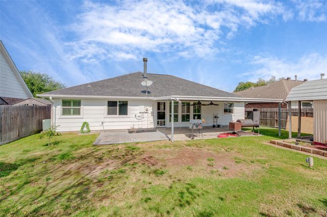 4826 Stone Bridge Street, Baytown, TX 77521