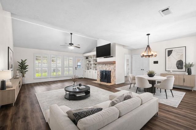 4826 Stone Bridge Street, Baytown, TX 77521