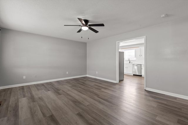 38 Davis Road, Ringgold, GA 30736