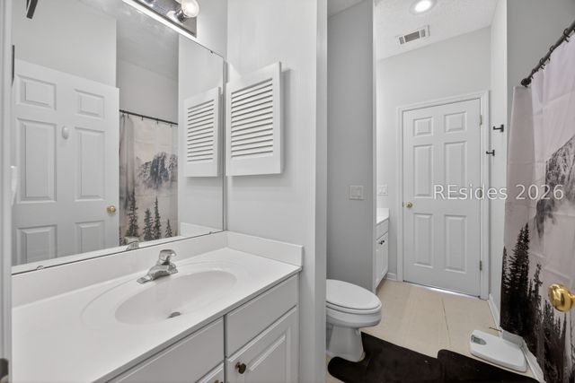 8 Parrot Creek Dr, Okatie, SC 29909