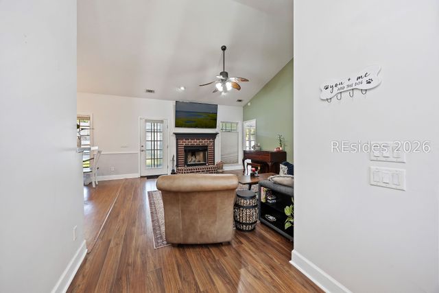 8 Parrot Creek Dr, Okatie, SC 29909