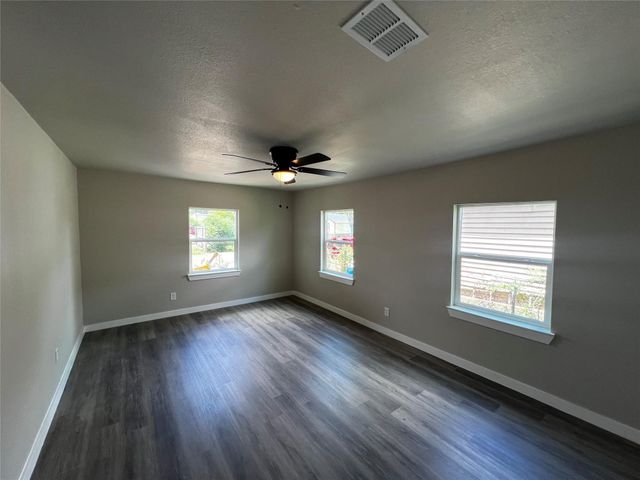 1801 Norlinda Street, Houston, TX 77093