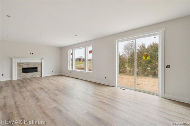 3321 Outback Trail, Pinckney, MI 48169