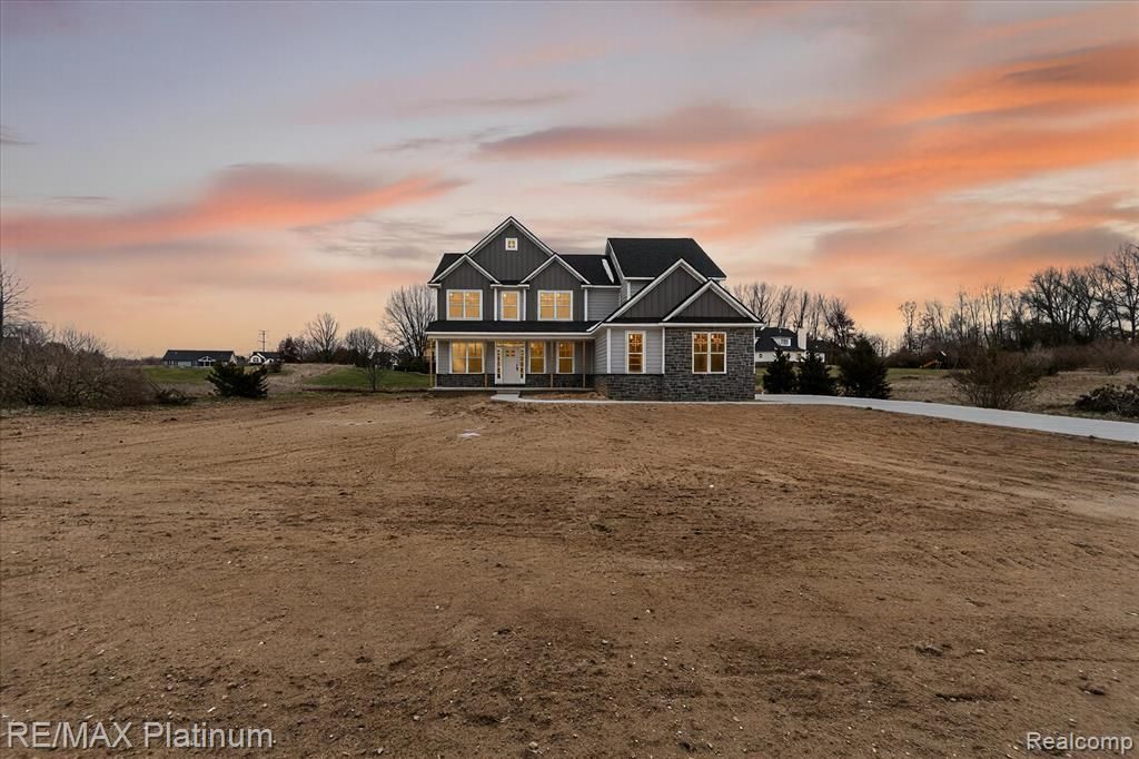 3321 Outback Trail, Pinckney, MI 48169