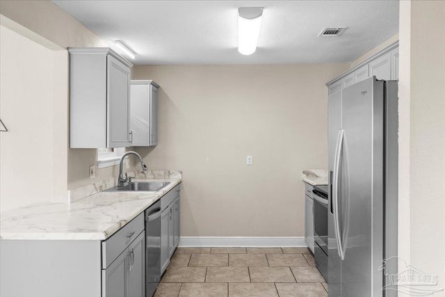 6121 Rawson Ln, Pensacola, FL 32503