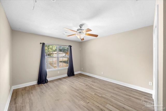 6121 Rawson Ln, Pensacola, FL 32503