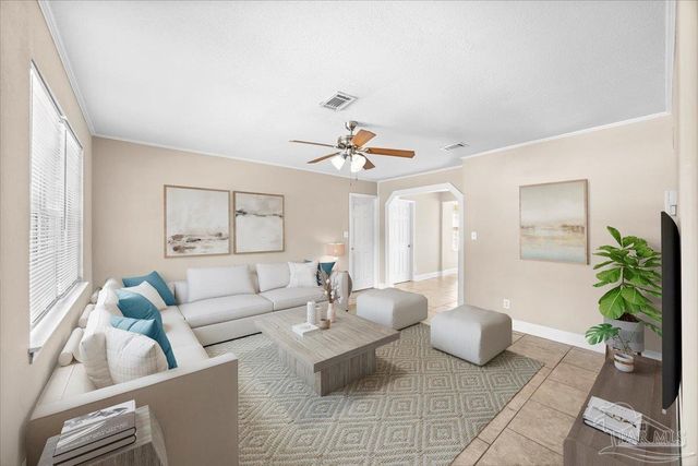 6121 Rawson Ln, Pensacola, FL 32503