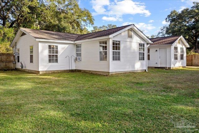 6121 Rawson Ln, Pensacola, FL 32503