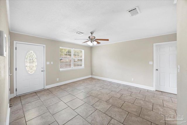 6121 Rawson Ln, Pensacola, FL 32503