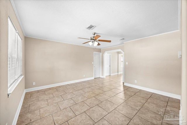 6121 Rawson Ln, Pensacola, FL 32503