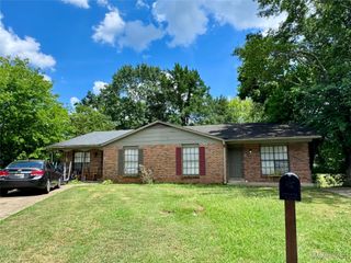 33/35 Crestwood Court, Millbrook, AL 36054