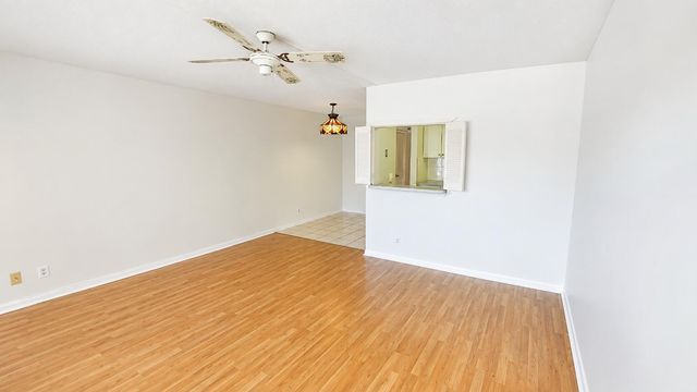 338 Camden O, West Palm Beach, FL 33417