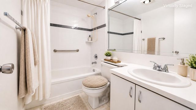 338 Camden O, West Palm Beach, FL 33417