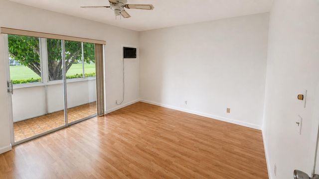 338 Camden O, West Palm Beach, FL 33417
