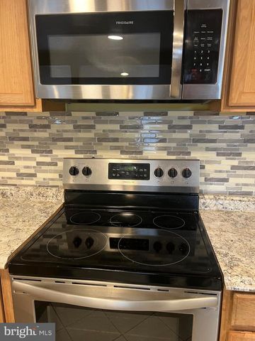 214 KONRAD MORGAN WAY, Lothian, MD 20711