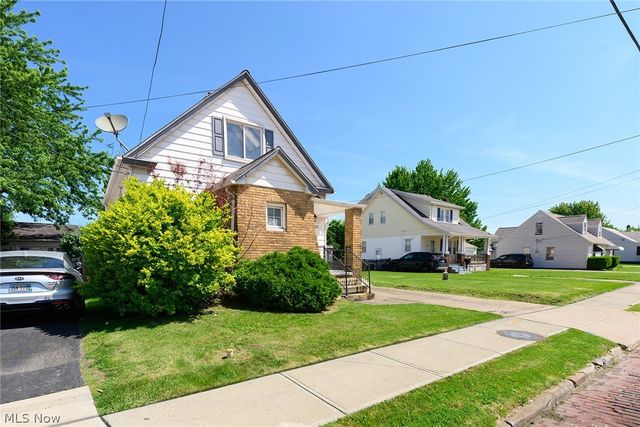 6602 Flowerdale Avenue, Cleveland, OH 44144