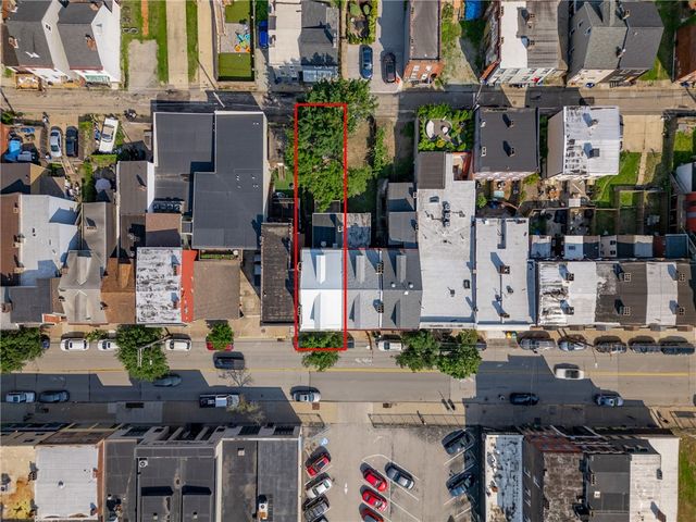 5132 Butler St, Lawrenceville, PA 15201