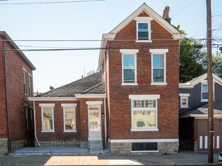 226 W 10th Street, Newport, KY 41071