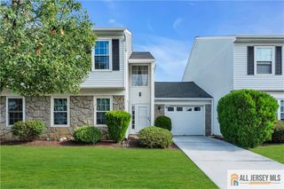 414 Andover Drive 414C, Monroe, NJ 08831