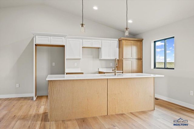 4814 PAHLMEYER DR, Rapid City, SD 57703