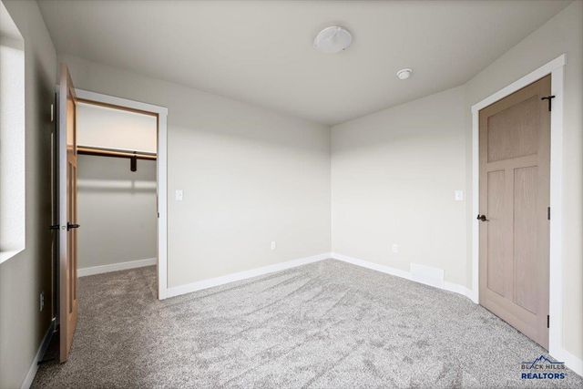 4814 PAHLMEYER DR, Rapid City, SD 57703