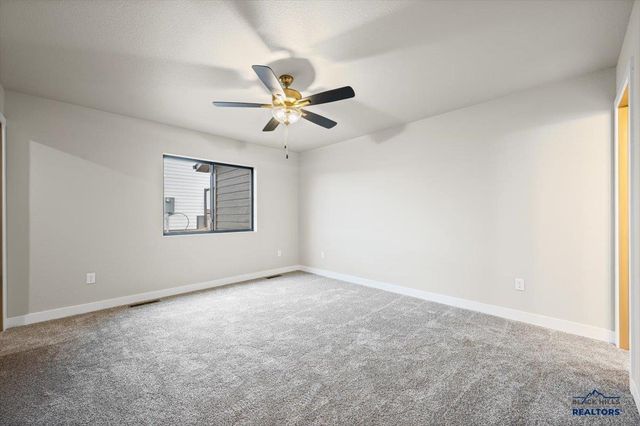 4814 PAHLMEYER DR, Rapid City, SD 57703