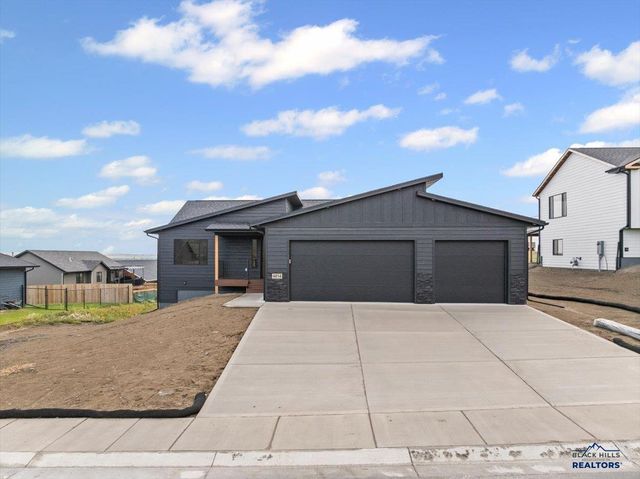 4814 PAHLMEYER DR, Rapid City, SD 57703