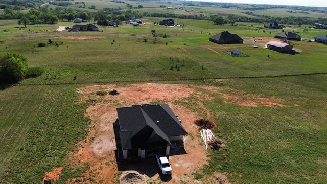1321 Chisolm Trail Lane, Tuttle, OK 73089