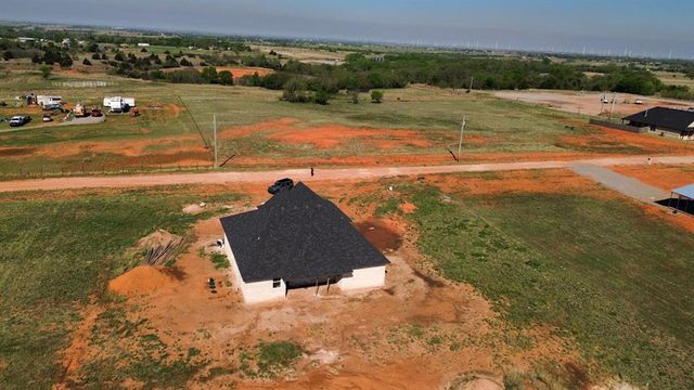 1321 Chisolm Trail Lane, Tuttle, OK 73089