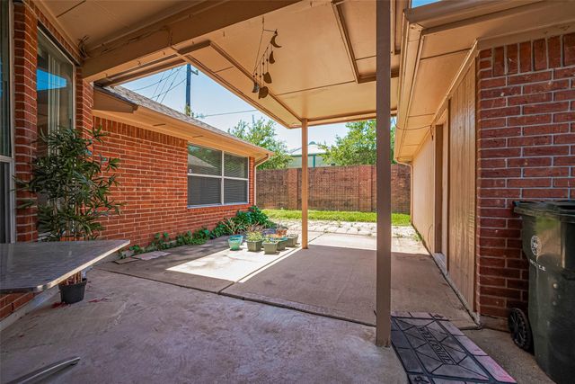 4222 Merriweather Street, Sugar Land, TX 77478