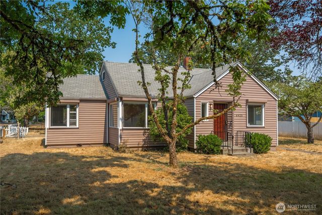 6423 100th Street SW, Lakewood, WA 98499