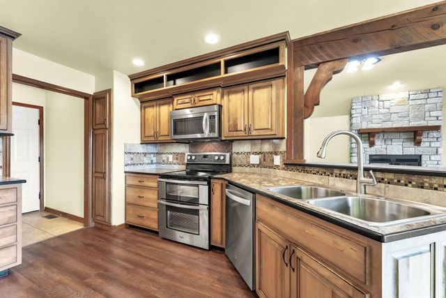263 Mayden Lane, Branson, MO 65616