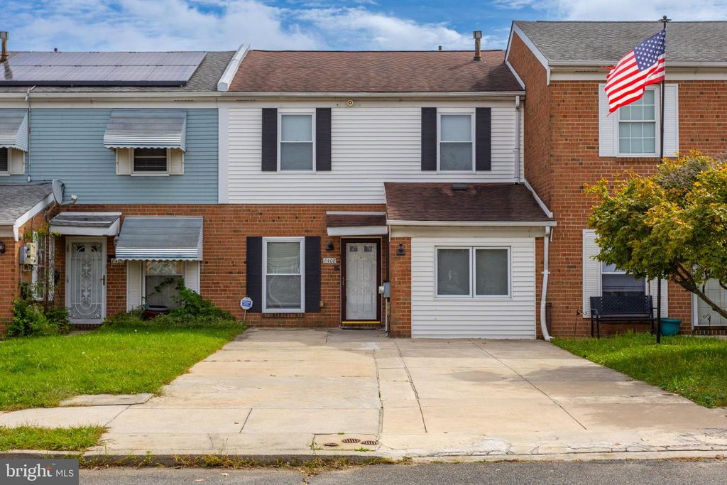 8408 LYONS PL, PHILADELPHIA, PA 19153 — exterior