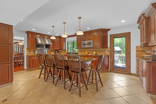 6535 Stockbridge Lane, Long Grove, IL 60047