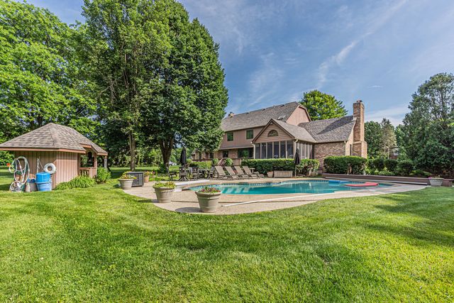 6535 Stockbridge Lane, Long Grove, IL 60047