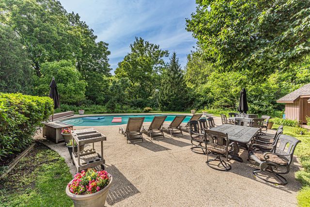 6535 Stockbridge Lane, Long Grove, IL 60047